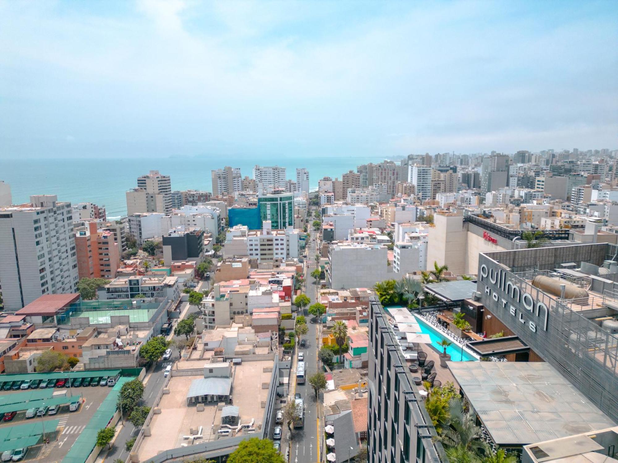 Pullman Lima Miraflores Hotel Exterior photo